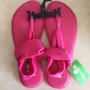 Sanuk sling all over pink size 10